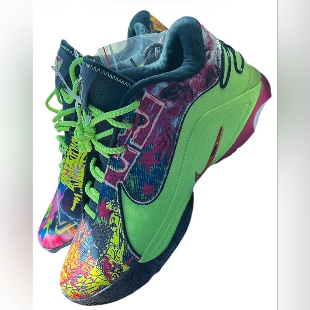 NWT Nike LeBron XXII 22 BW Bryce's World Blustery Fireberry Nby HV8451-400